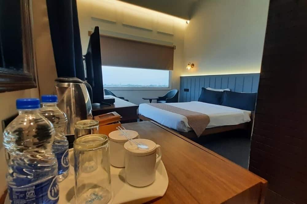 ポロ フローテル コルカタ 写真