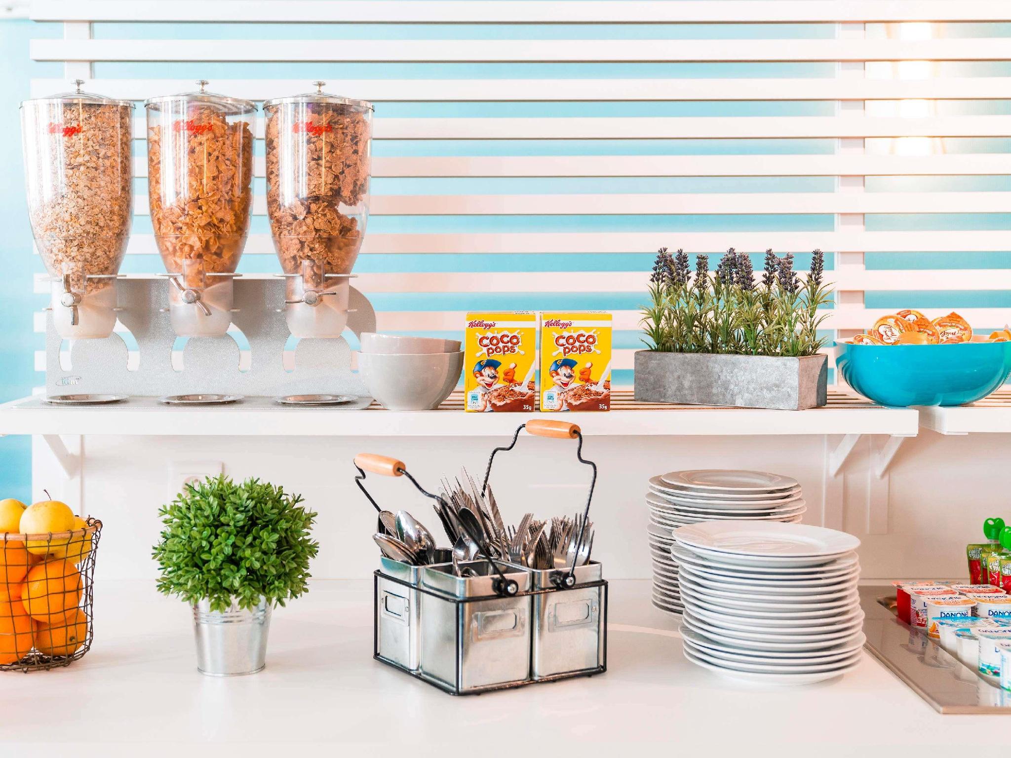 イビス スタイルズ マルセイユ サントル プラド カステラーヌ 写真