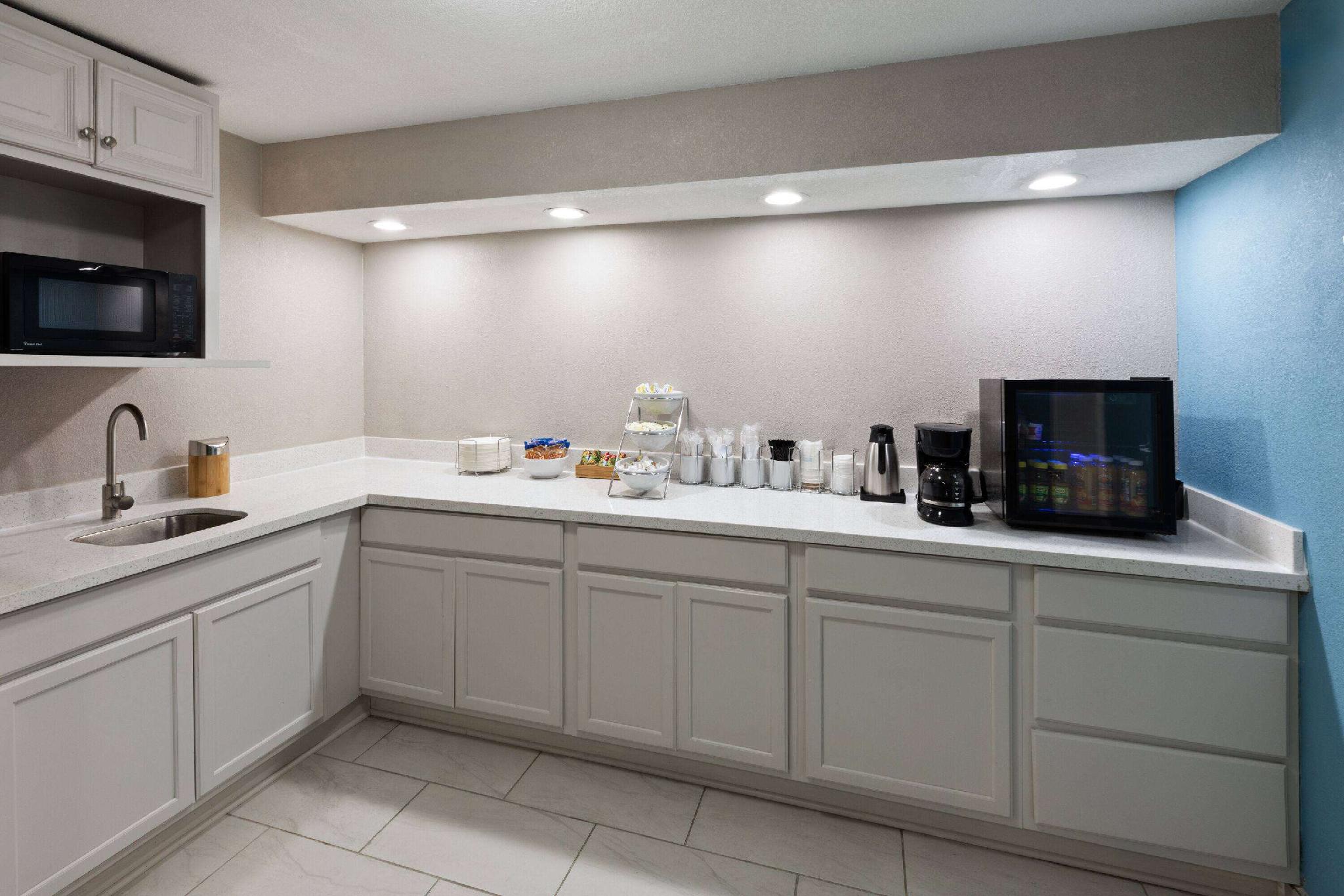 デイズ イン & スイーツ バイ ウィンダム ビクスバーグ 写真