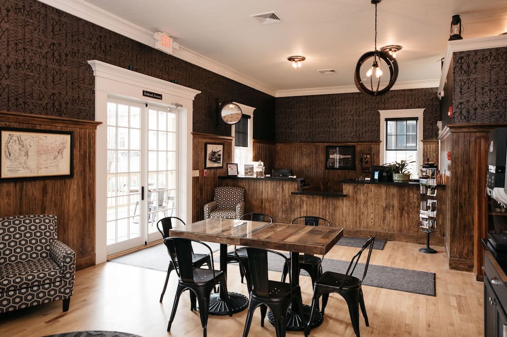 ザ レイルロード イン 写真