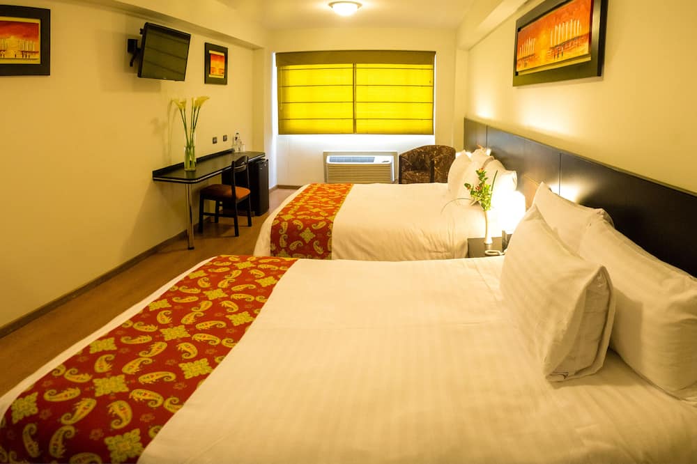 ホテル ブリタニア ミラフローレス 写真