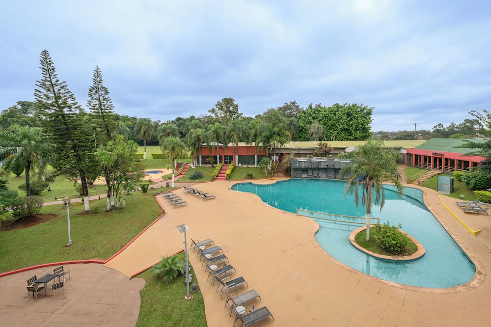 エグゼ ホテル カタラタス 写真