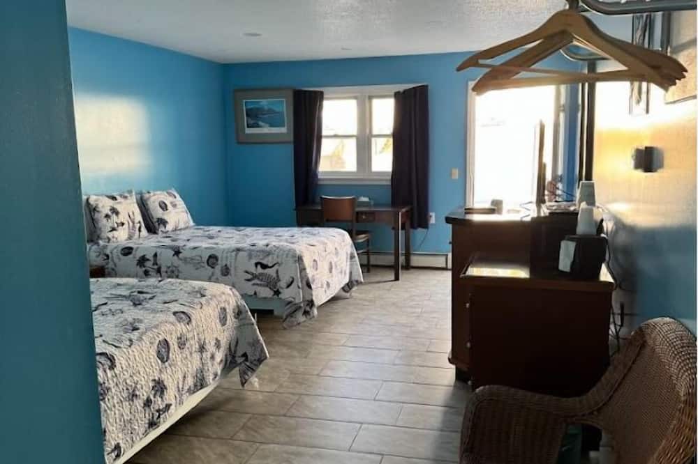 ホワイト バーチズ モーテル 写真