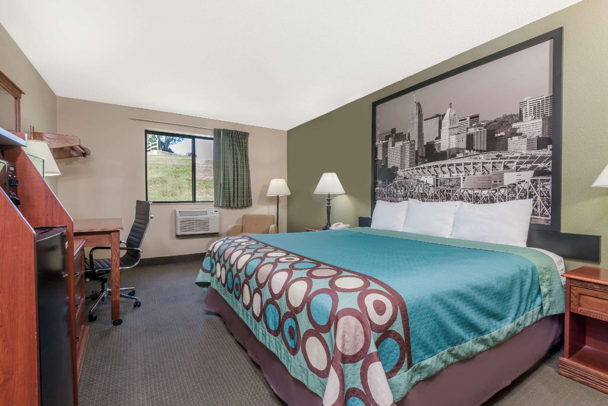 スーパー 8 バイ ウィンダム メイズビル ケンタッキー 写真