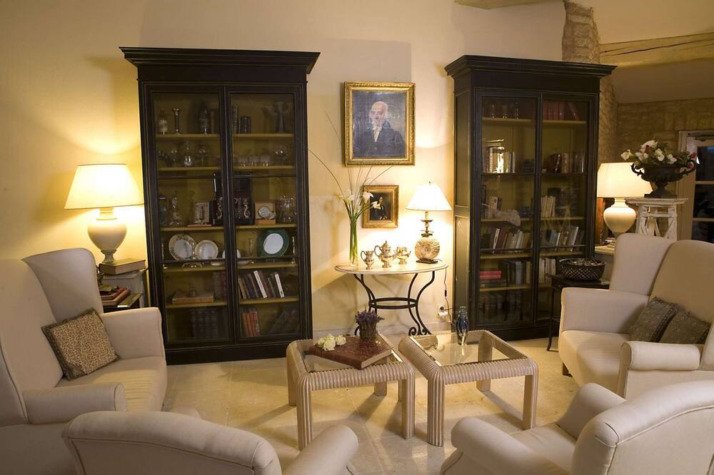 オステルリー ル ロワ ソレイユ 写真