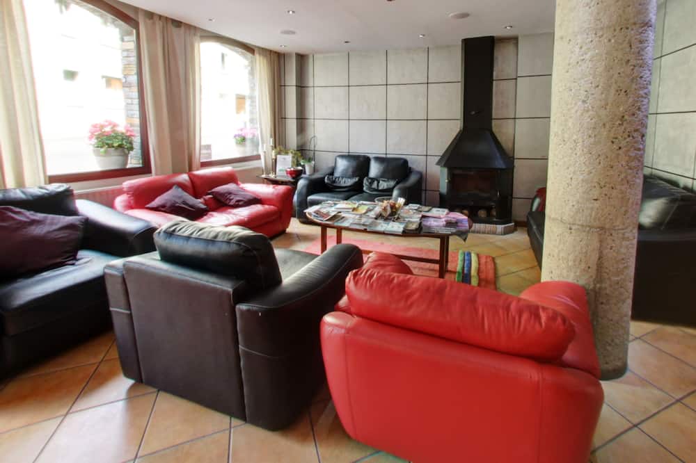 ホテル モンターネ 写真