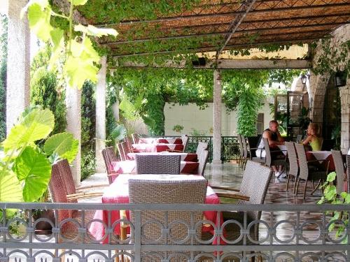 ホテル グルバリ 写真