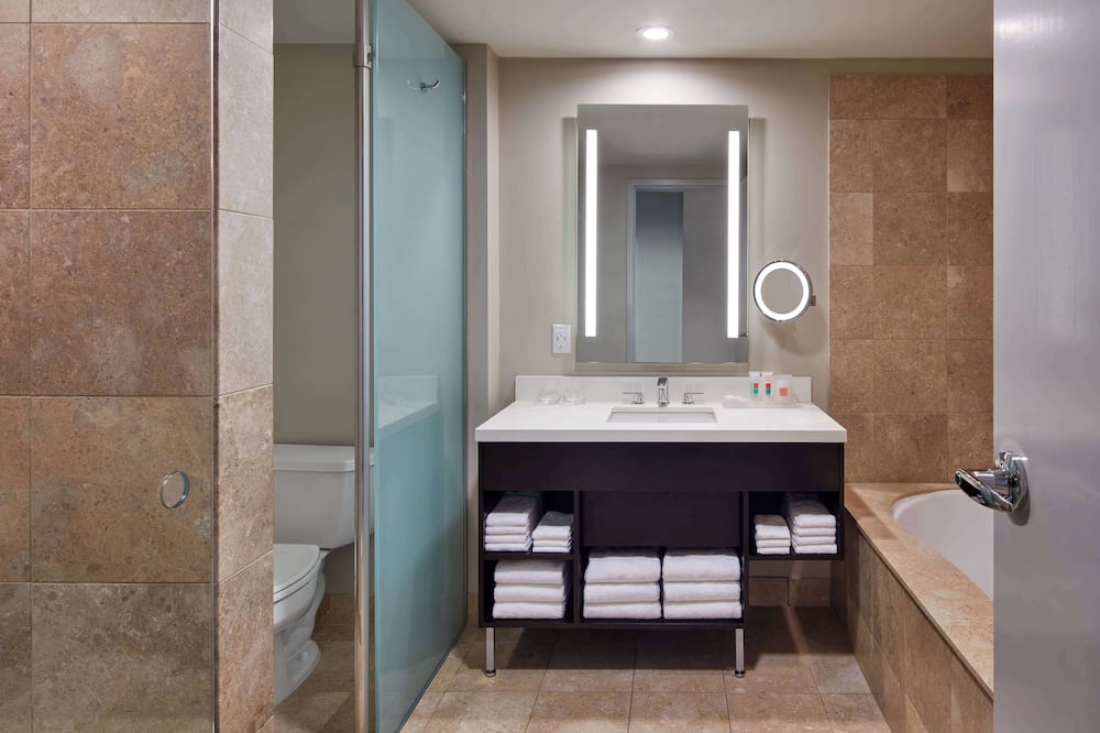 The Lofton Hotel Minneapolis, Tapestry Collection by Hilton 写真