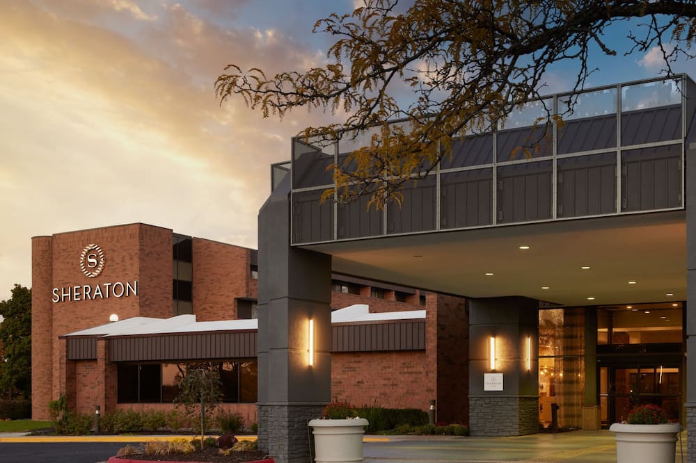 Sheraton Grand Rapids Airport Hotel 写真