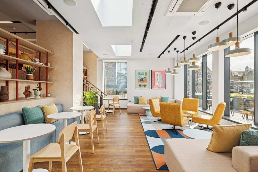 ガーナー エディンバラ ヘイマーケット 写真