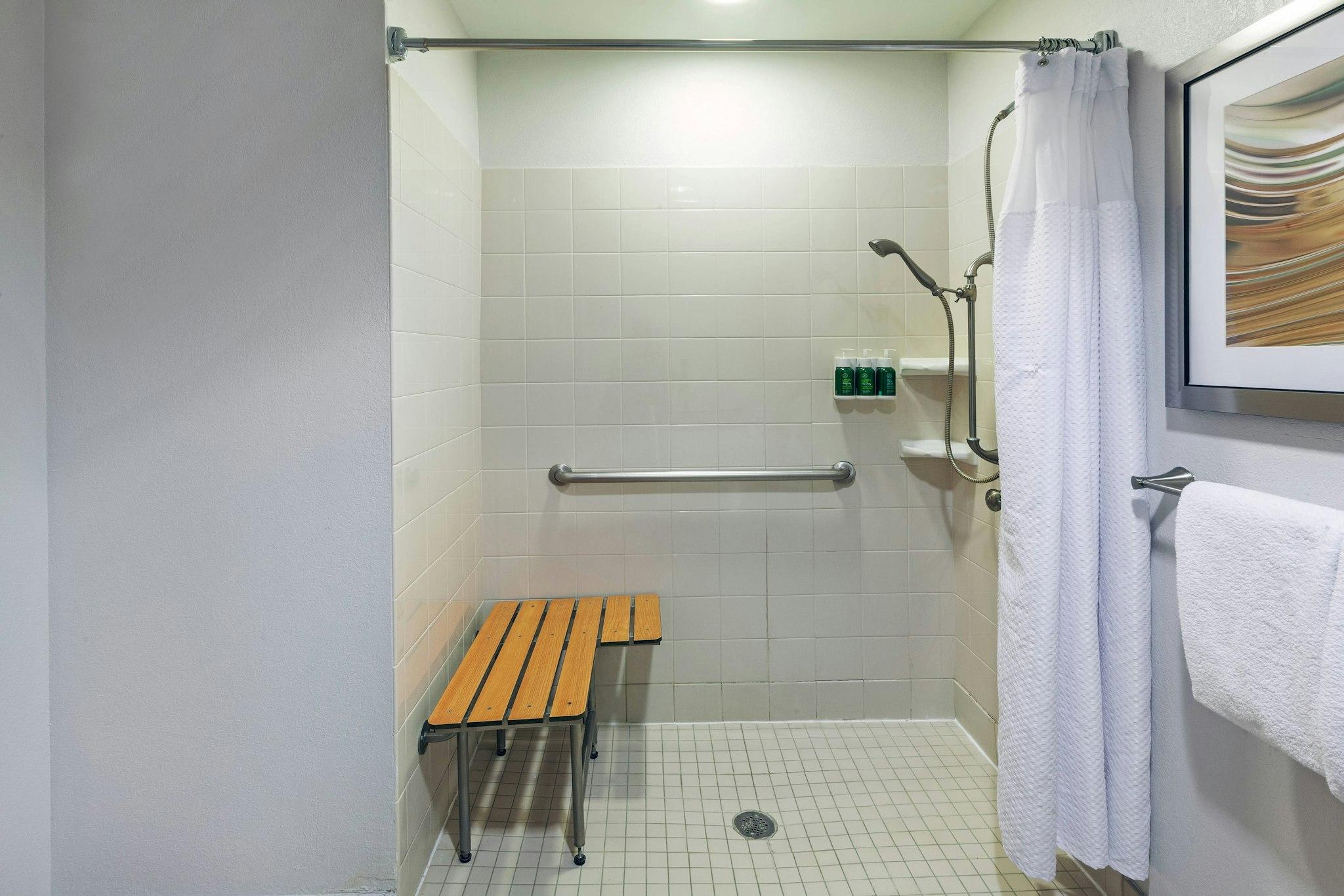 Courtyard by Marriott Tulsa Woodland Hills 写真