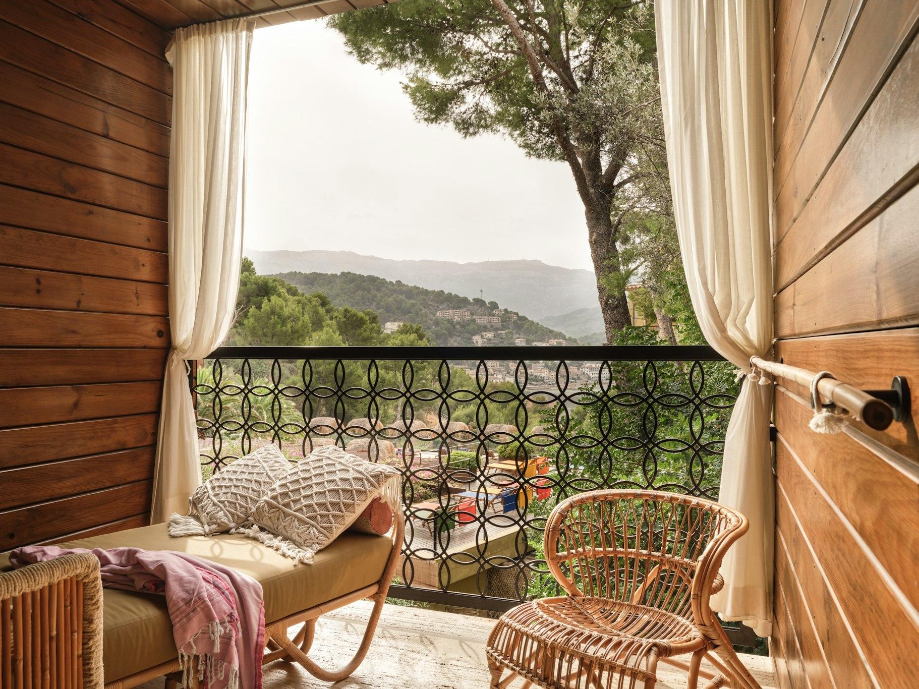 Bikini Island & Mountain Port de Soller Adults only 写真