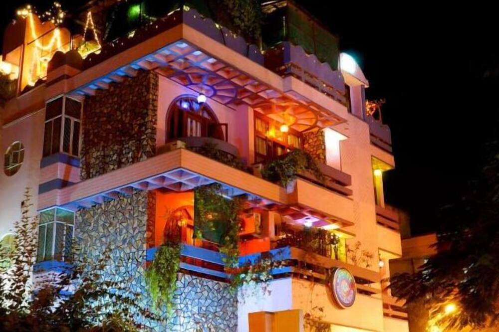 ホテル パール パレス 写真