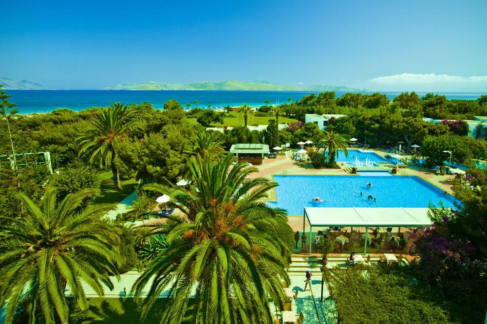 Caravia Beach Hotel 写真