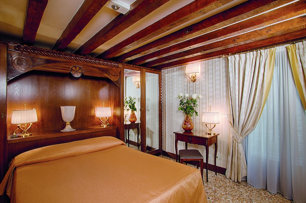 ホテル パラッツォ ステルン 写真