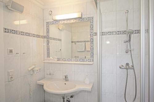 ホテル ペンション ゾンライテン 写真