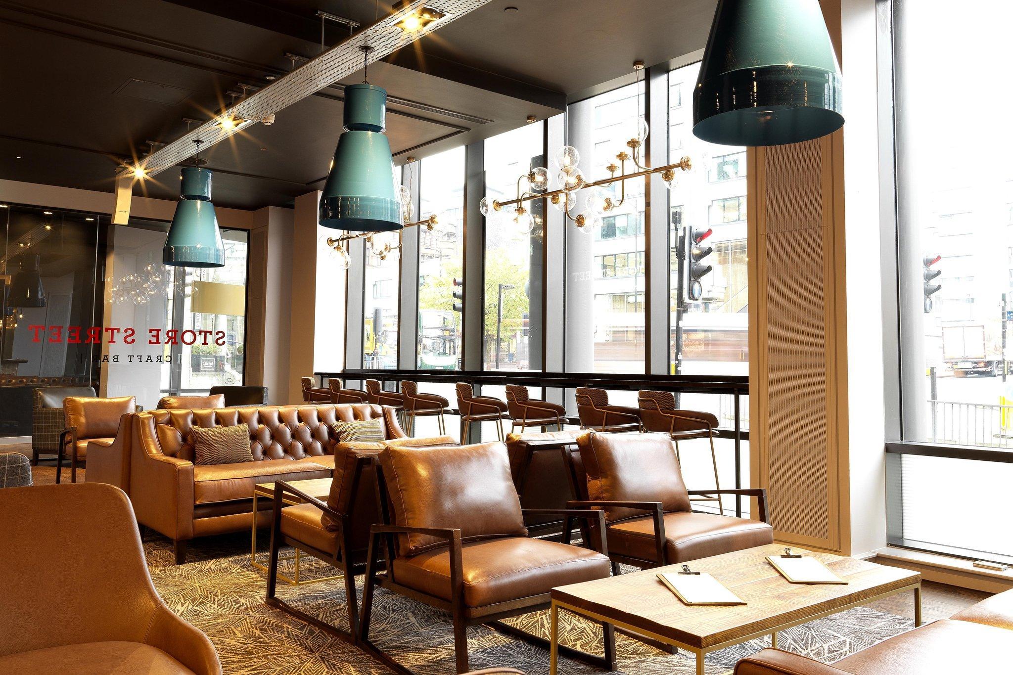 ダブルツリー バイ ヒルトン マンチェスター ピカデリー 写真