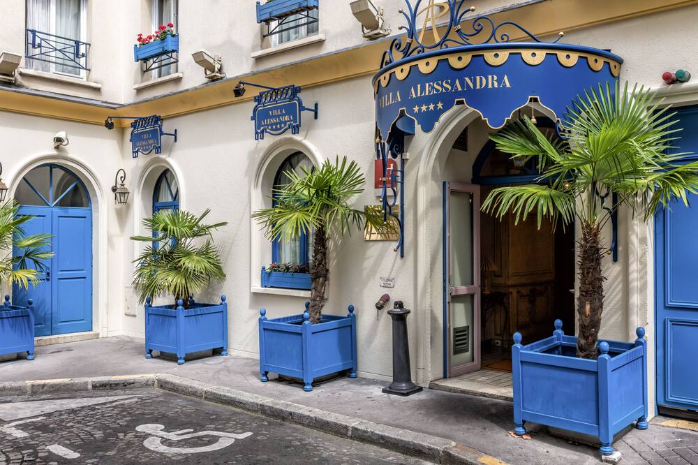 ヴィラ アレッサンドラ ホテル 写真