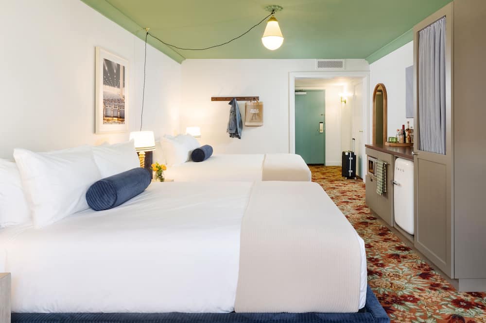 パリハウス ウェストハリウッド 写真