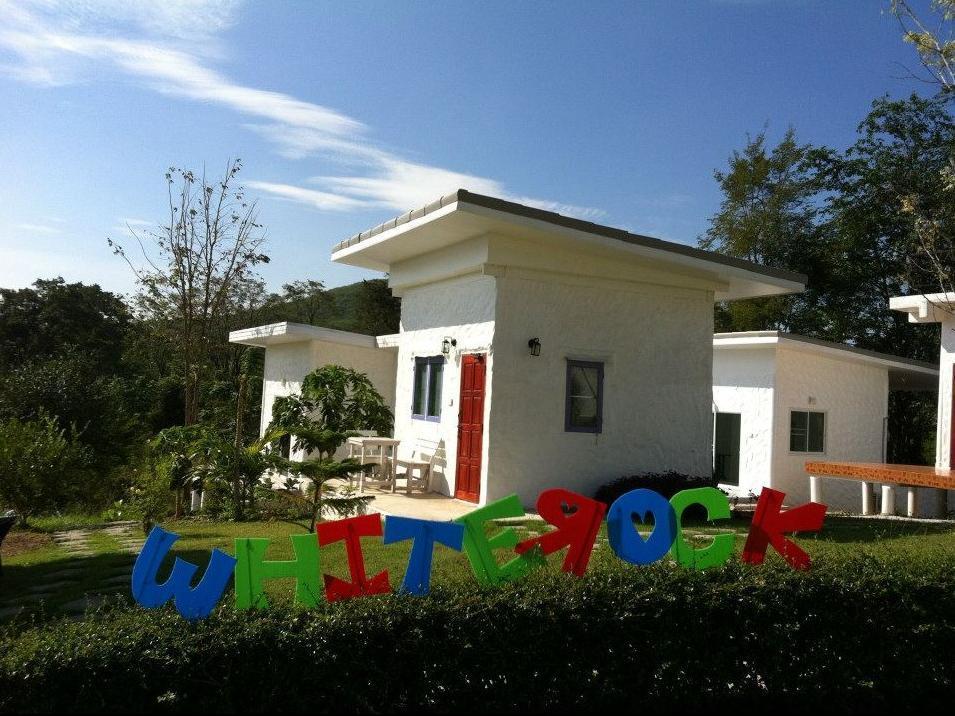 ホワイト ロック リゾート パクチョン 写真