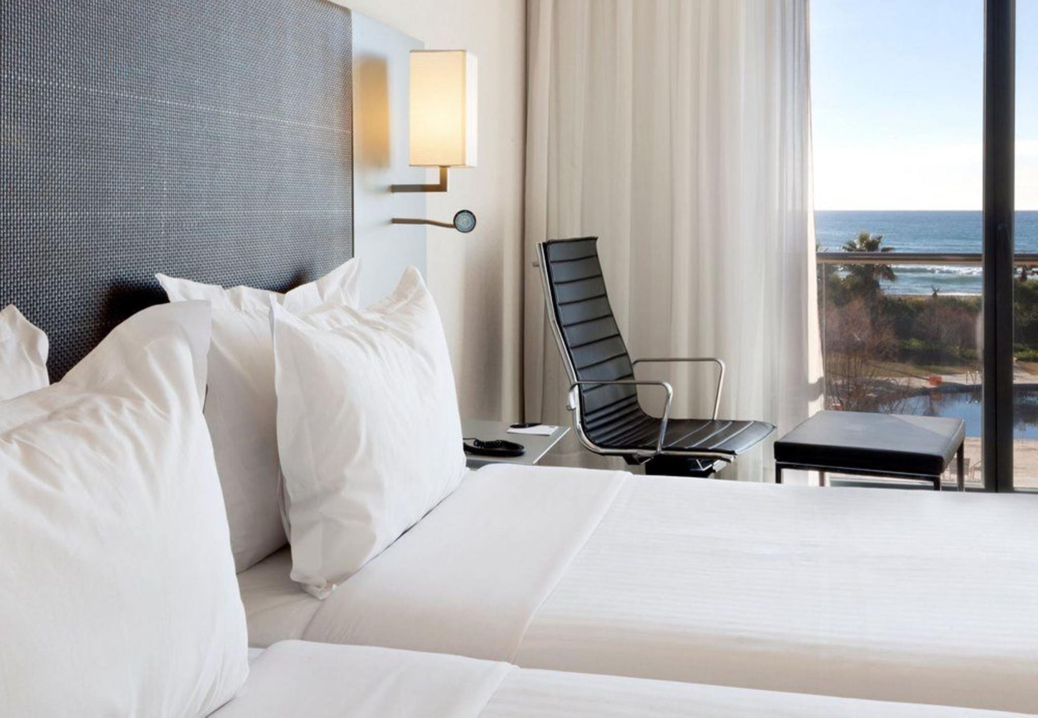 AC Hotel Gavà Mar 写真