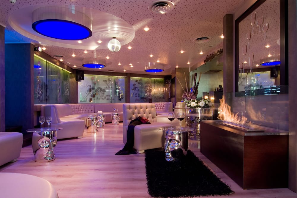 アテニアン キャリホエ ホテル 写真