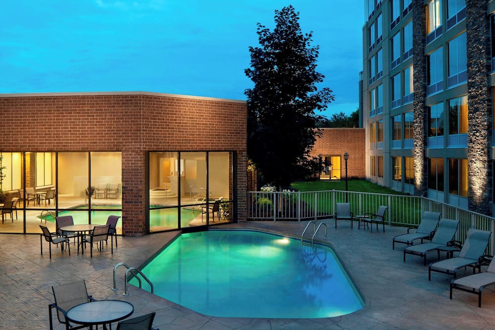 シェラトン アンアーバー ホテル 写真