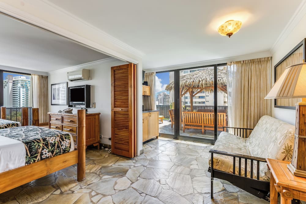 キャッスル バンブー ワイキキ ホテル 写真