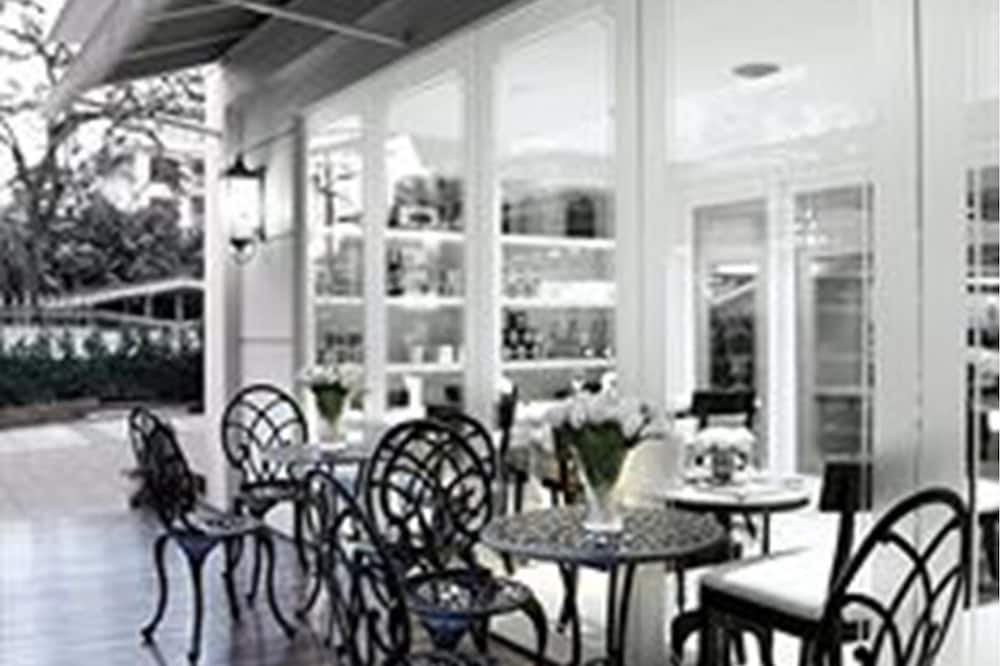 ロングラタナ エグゼクティブ レジデンス 写真