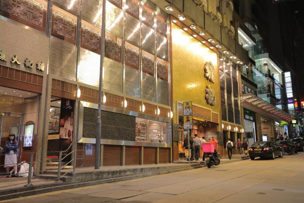 バタフライ オン LKF セントラル 写真