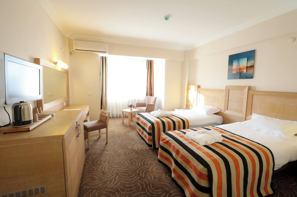 Crystal Kaymaklı Hotel & Spa 写真