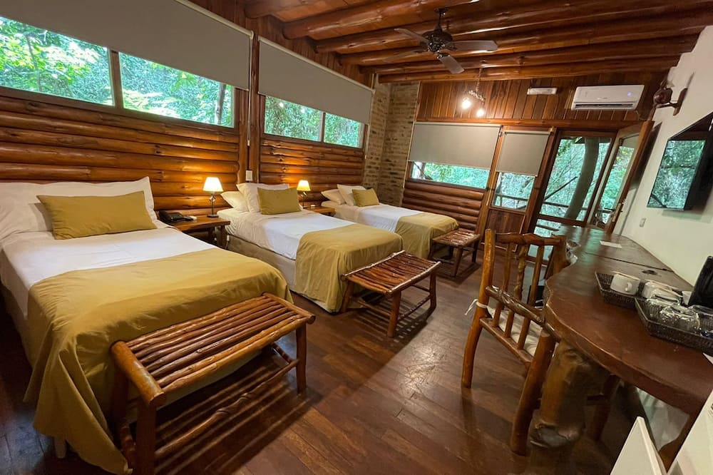 ラ アルデア デ ラ セルバ ロッジ 写真