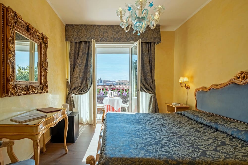 ホテル リゲル 写真