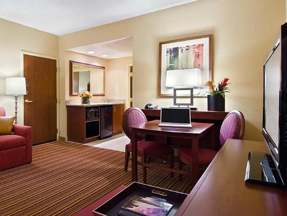 エンバシー スイーツ バイ ヒルトン ナッシュビル セ ムフリースボロ 写真