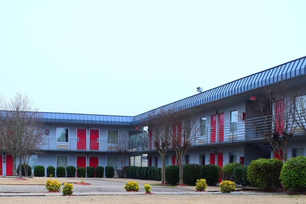 エコノミー イン リトル ロック 写真