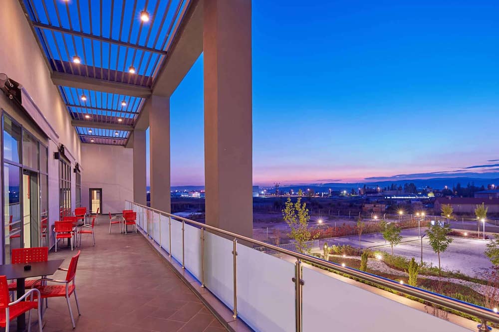 イビス アンカラ エアポート 写真