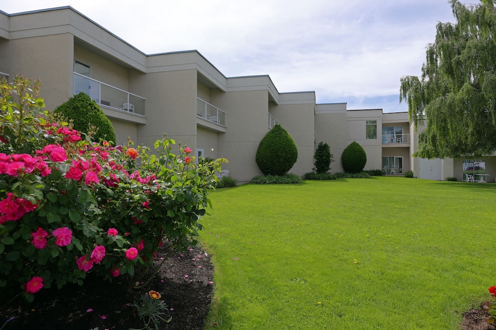 Best Western Plus Kelowna Hotel & Suites 写真