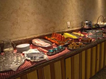 カリヨン プラザ ホテル 写真