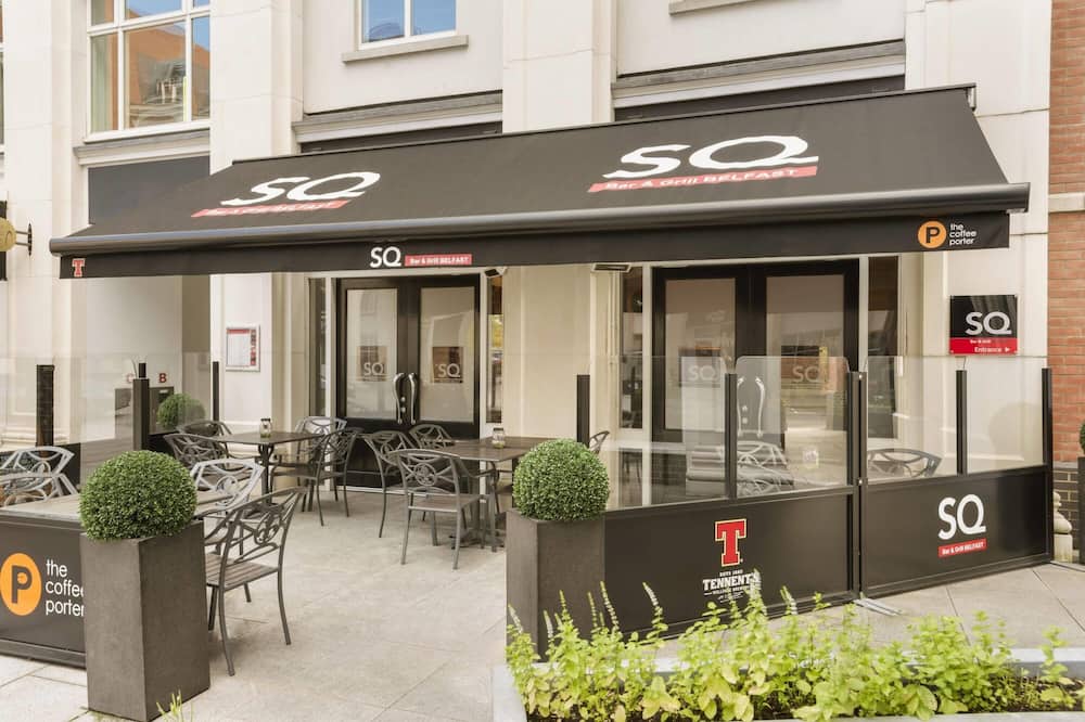 ラマダ バイ ウィンダム ベルファスト シティ センター 写真