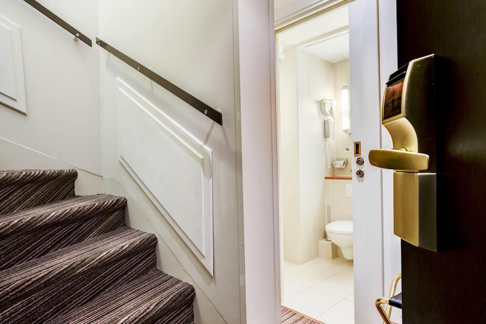 ホテル パリ ルーヴル オペラ 写真