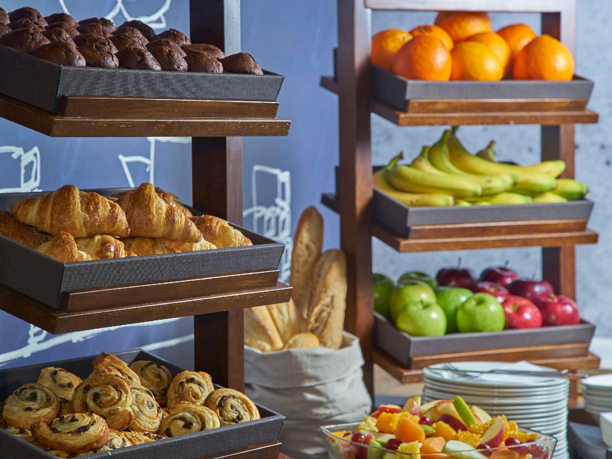 イビス バジェット リーズ センター クラウン ポイント ロード 写真