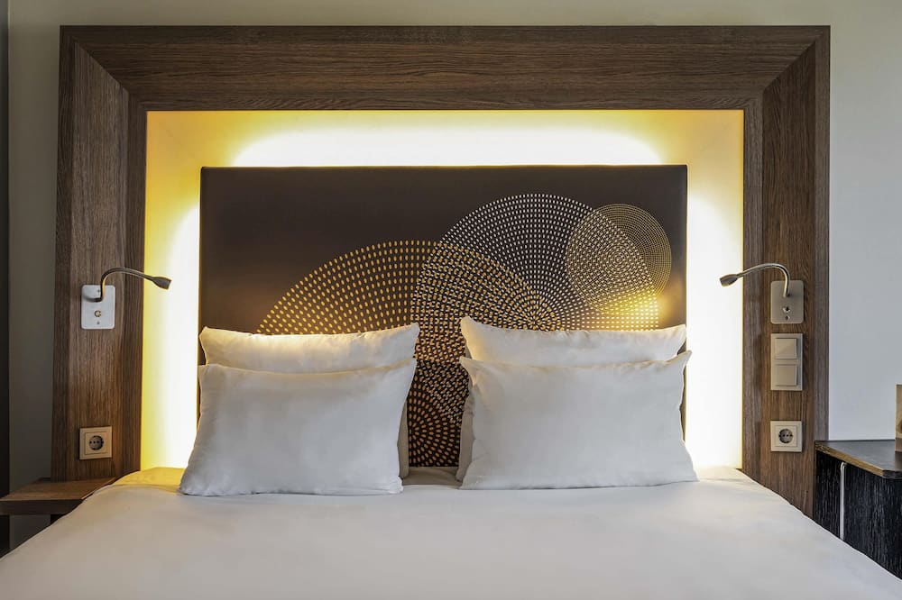 ノボテル パリ サン ドニ スタッド バジリーク 写真