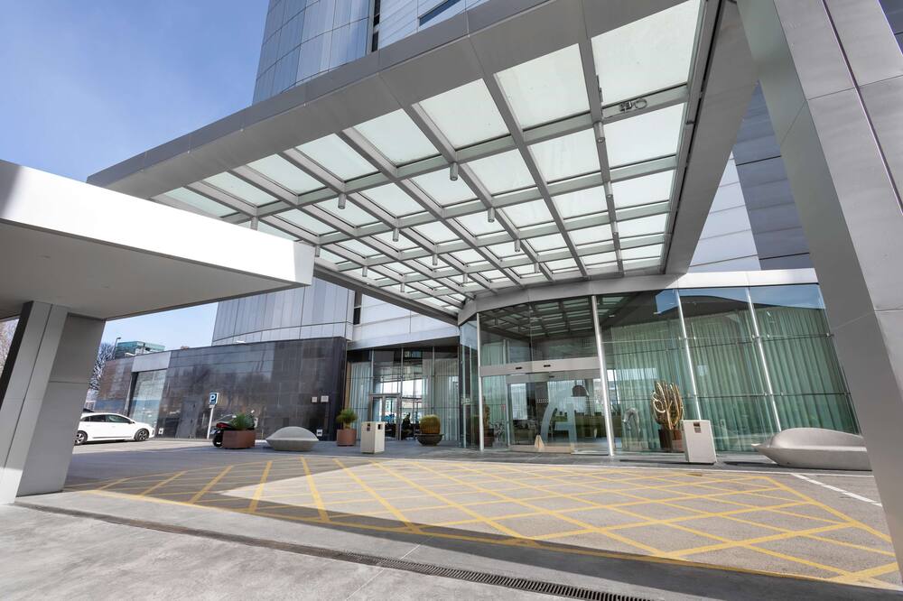 アレクサンドレ フィラ コングレス 写真