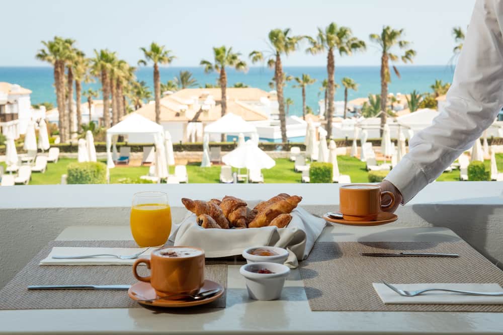 ミツィス ロイヤル メア 写真