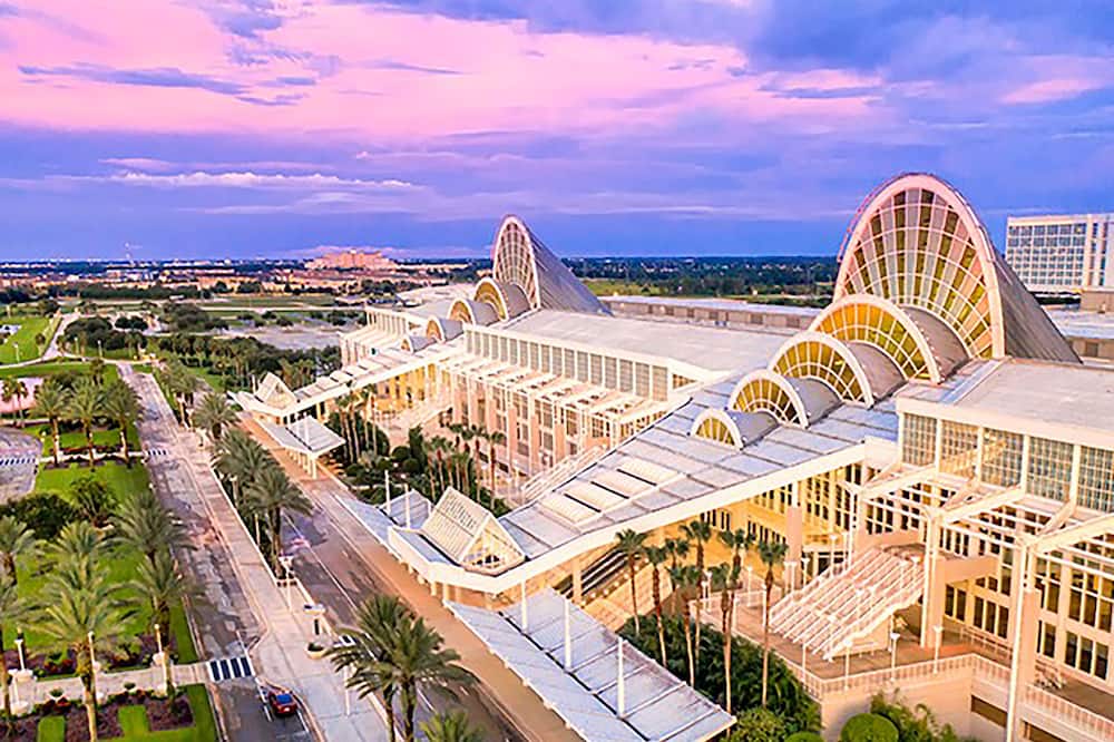 ホリデイ イン オーランド ディズニー スプリング エリア バイ IHG 写真