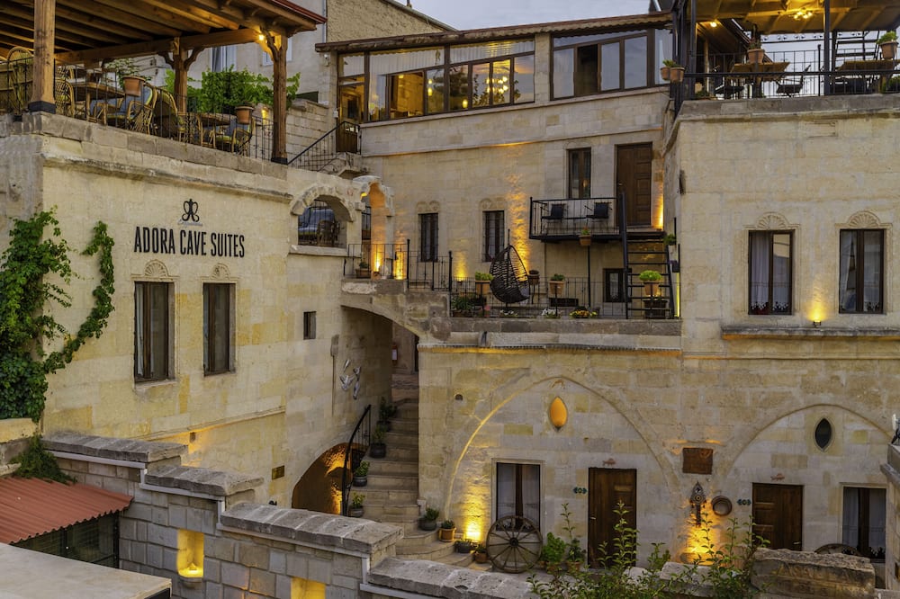 アドラ ケイブ スイーツ 写真