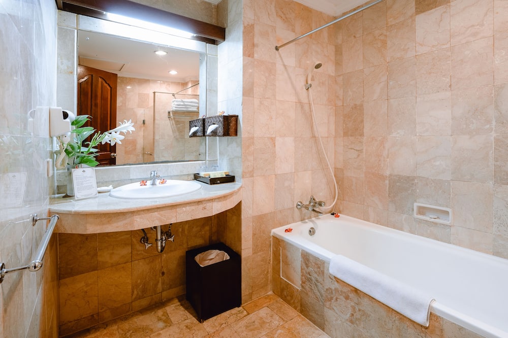 ホテル クマラ パンタイ 写真