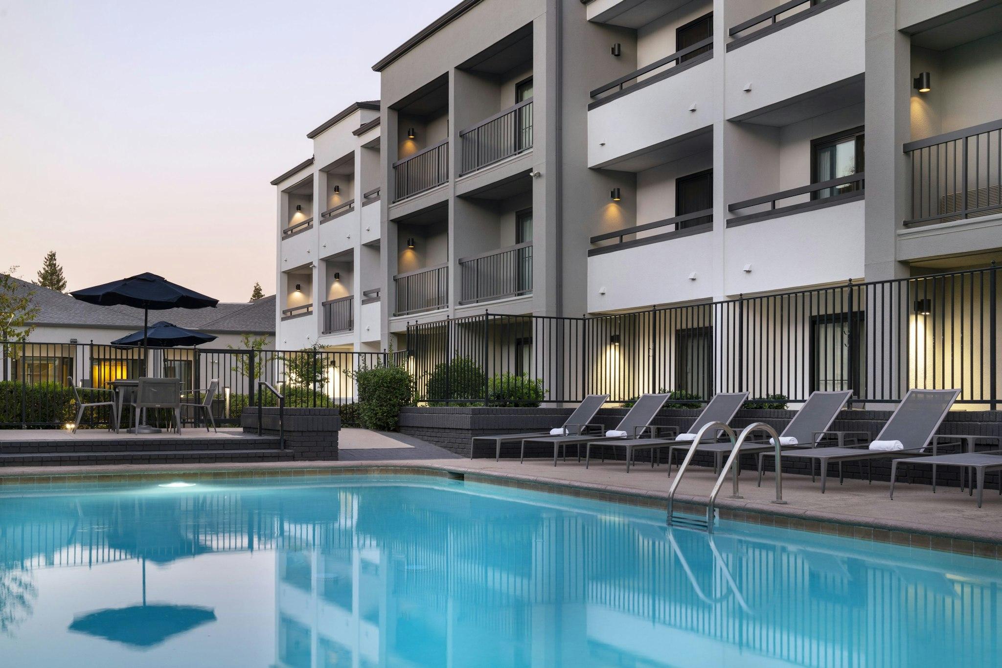 Courtyard by Marriott Bakersfield 写真