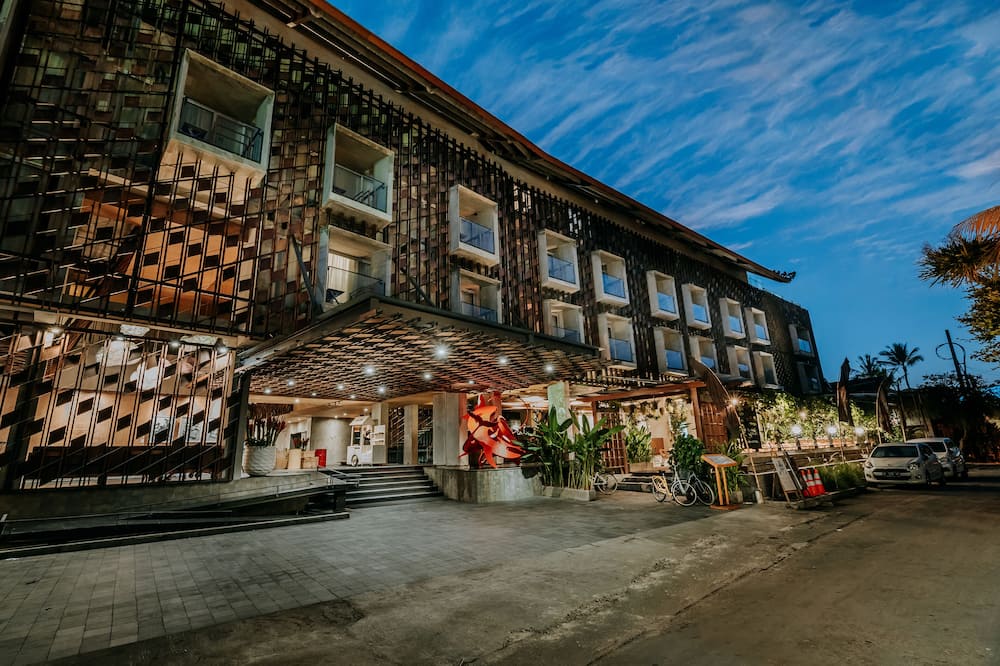 アートテル サヌール バリ 写真