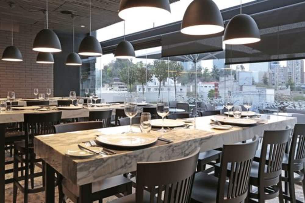 Hotel Cumbres Lastarria 写真